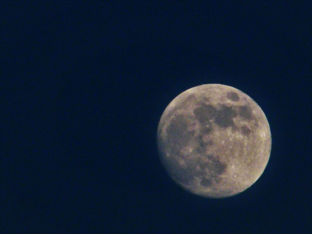 luna moon
