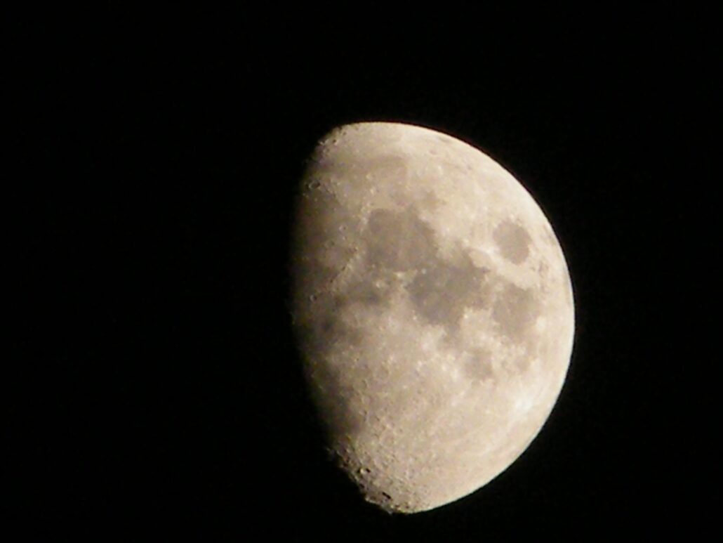 luna moon